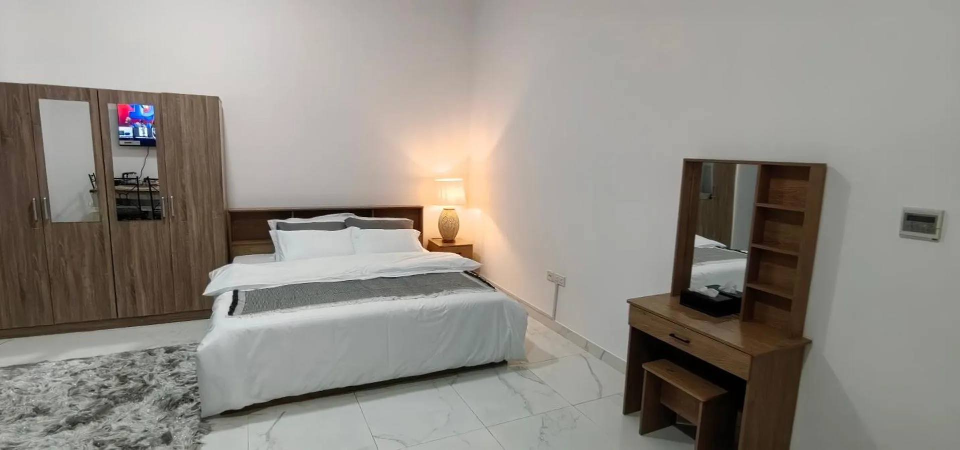 Apartamento Stylish Studio Near Airport Abu Dabi